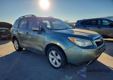 2015 Subaru Forester 2.5I Premium z USA, uszkodzony, nr VIN JF2SJADC8FH465525